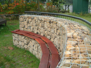 gabionenstützmauer